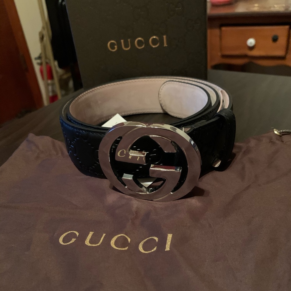 Gucci Signature Leather Belt